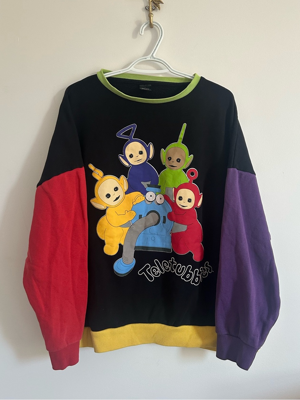 Teletubbies x CAKEWORTHY colour block crewneck